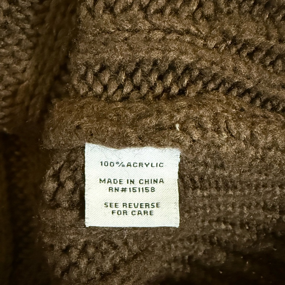 525 America size medium chunky
Brown Cable Knit Women's Sweater - Picture 8 of 10